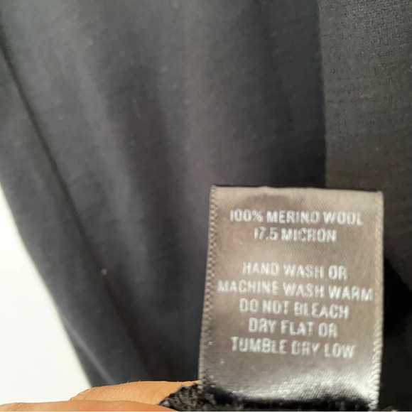 Outlier ultra fine merino wool cut one t-shirt - Picture 4 of 5